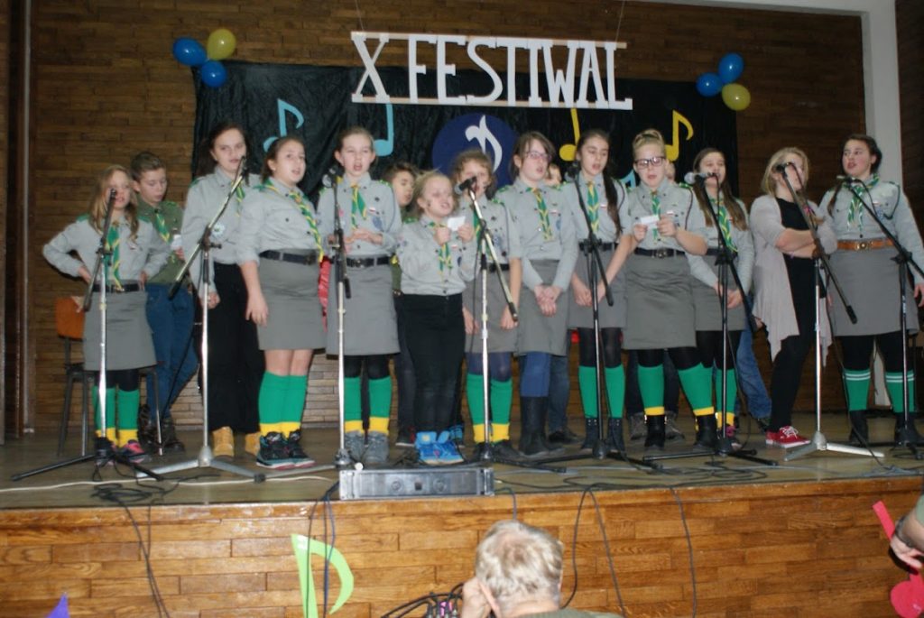 2015-11-28-01-Festiwal-Piosenk-Harc-H-Nowa-Sol